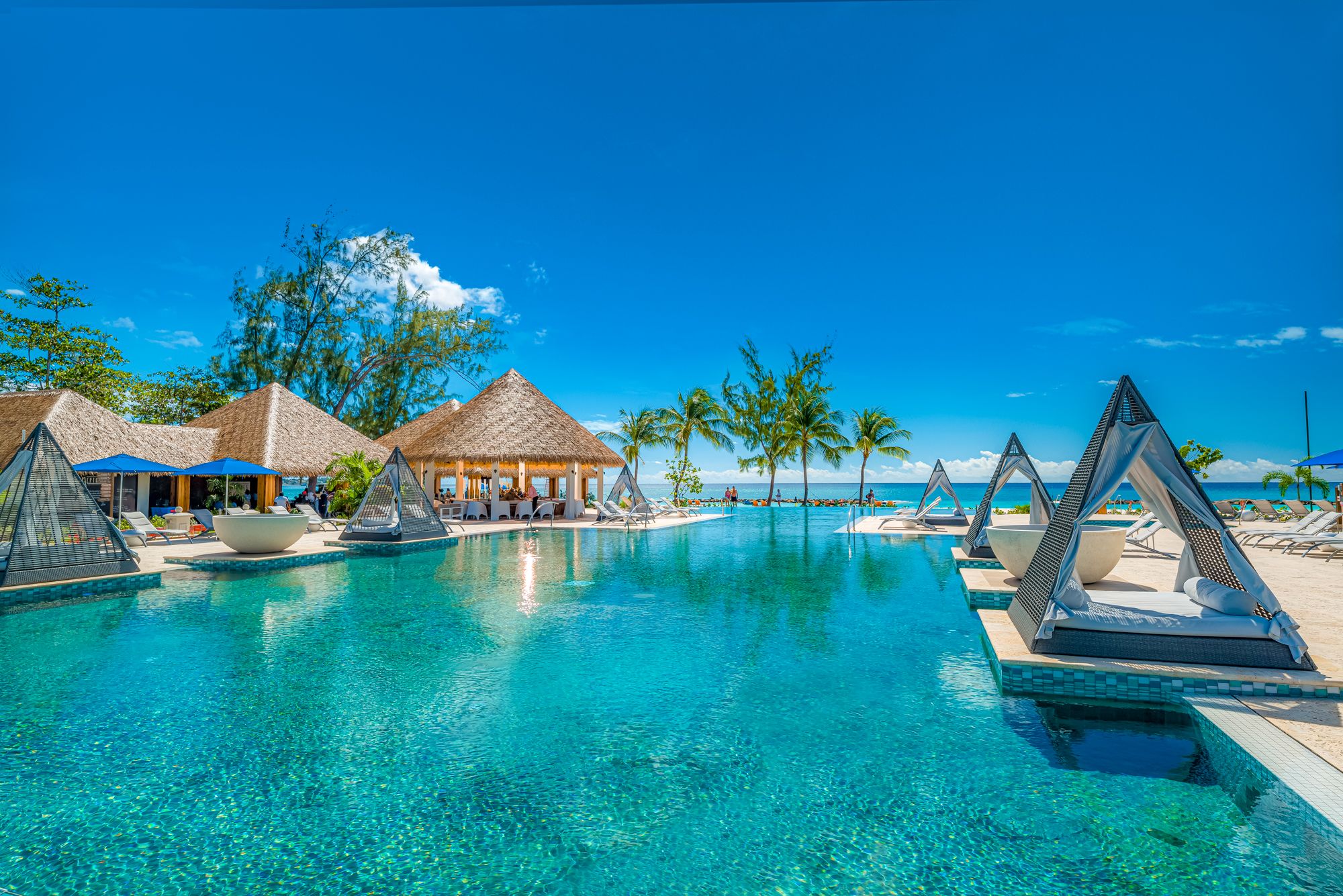 Sandals-Royal-Barbados-Main-Pool